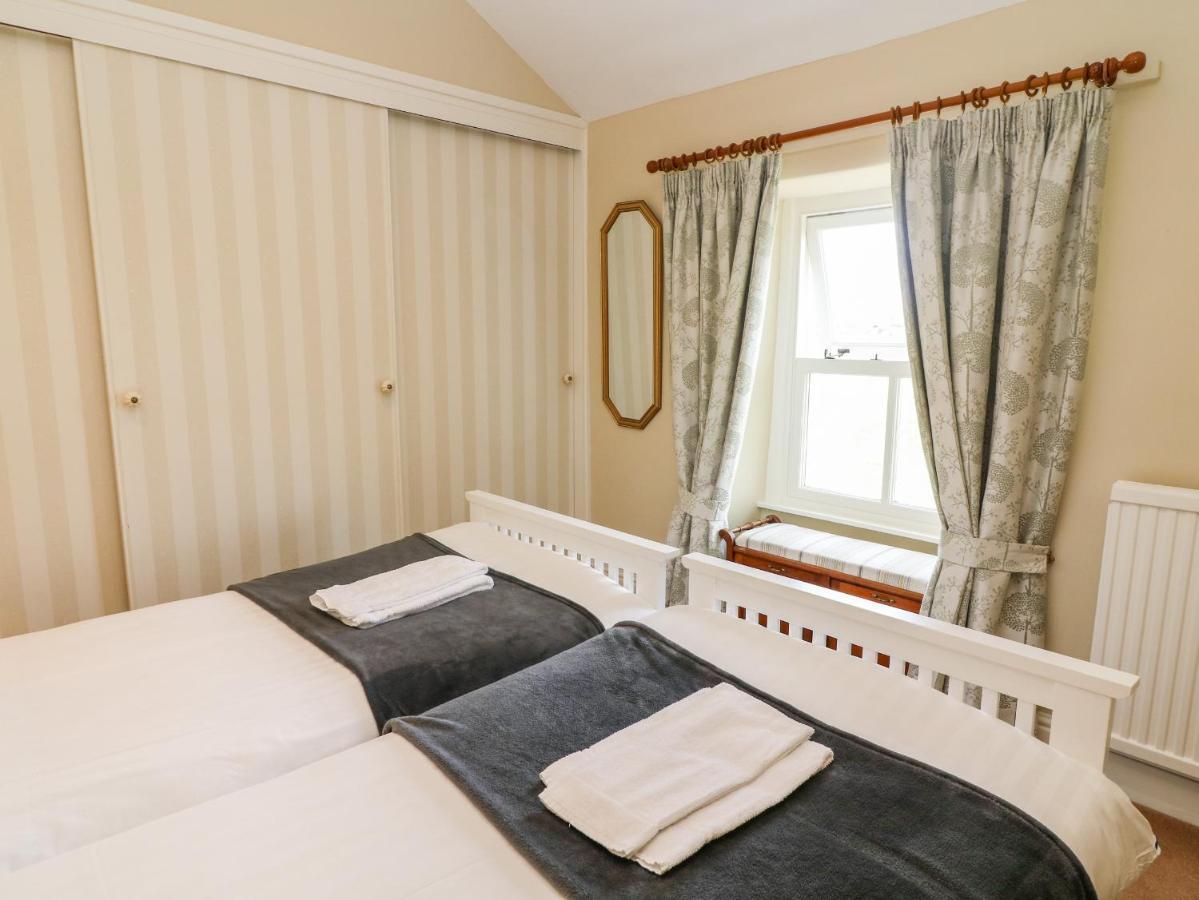 Waingate Cottage Cark Екстер'єр фото