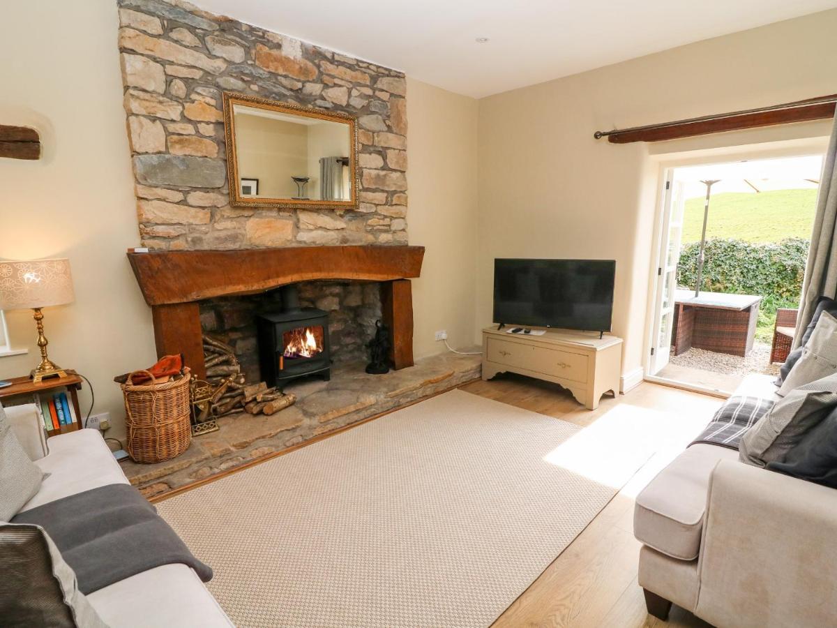Waingate Cottage Cark Екстер'єр фото