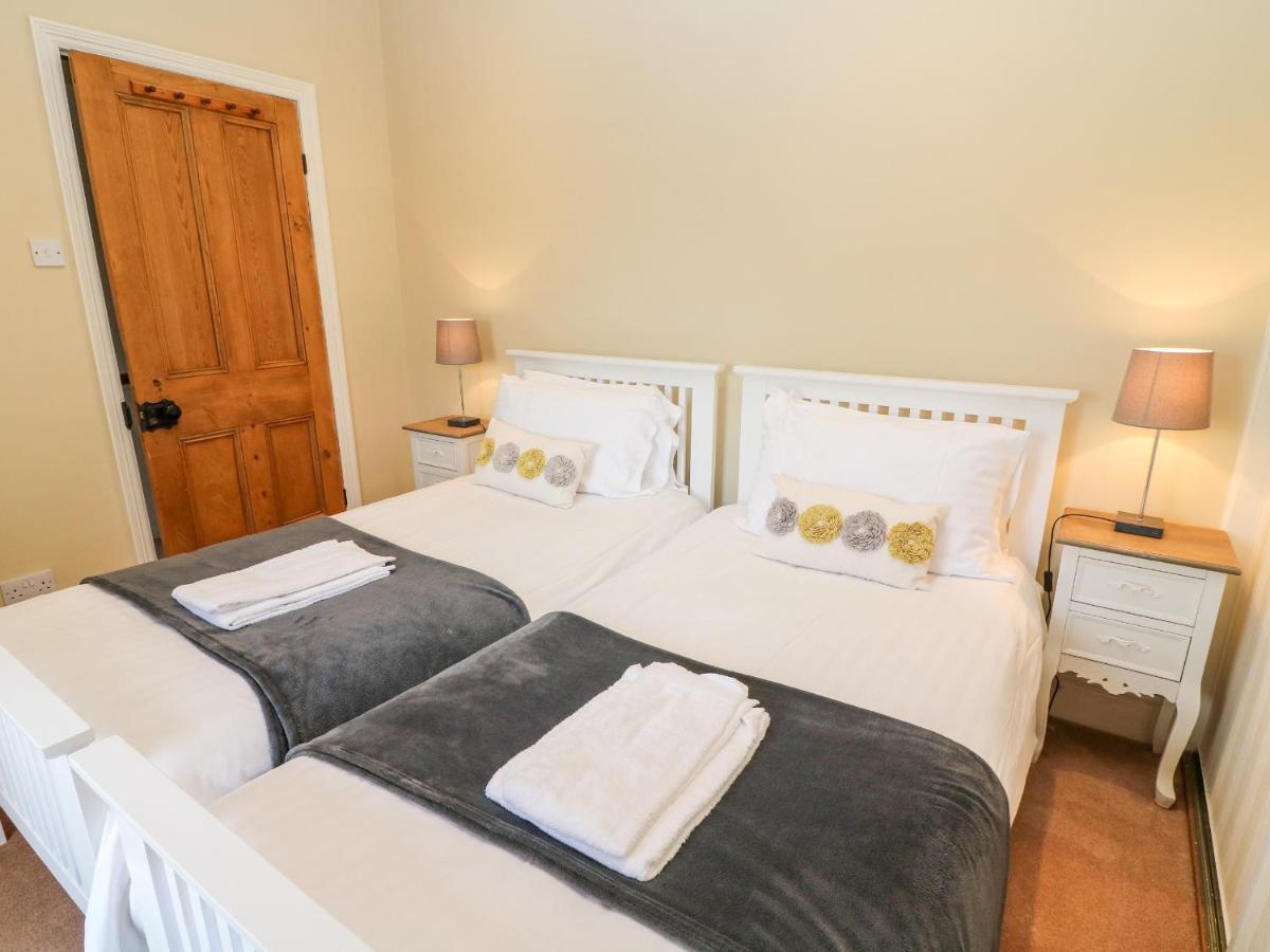 Waingate Cottage Cark Екстер'єр фото